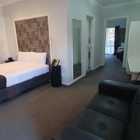 بينديجو Golden Reef Motor Inn المظهر الخارجي الصورة