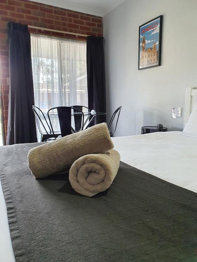 بينديجو Golden Reef Motor Inn المظهر الخارجي الصورة