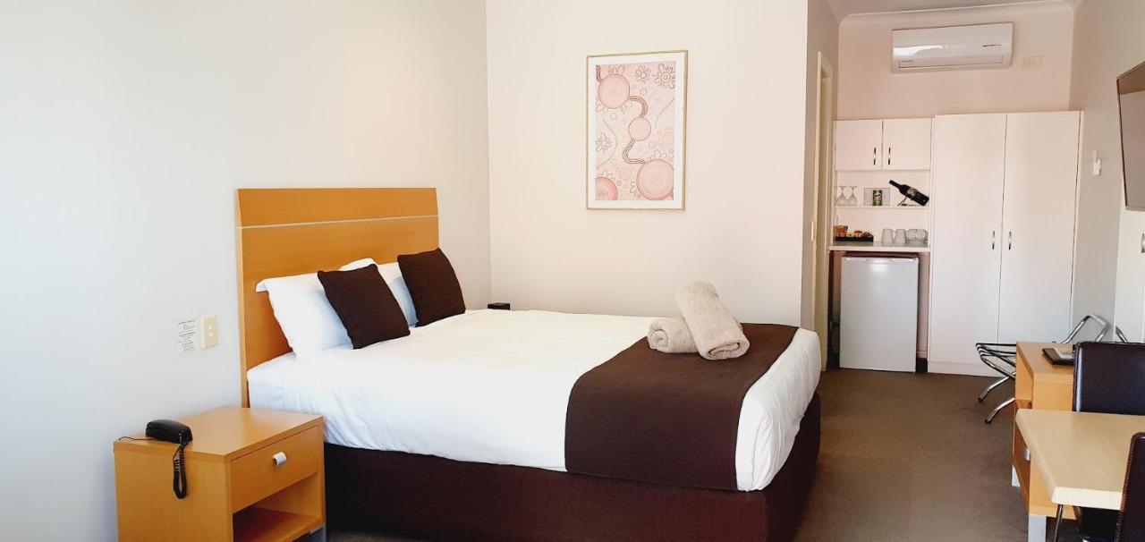 بينديجو Golden Reef Motor Inn المظهر الخارجي الصورة