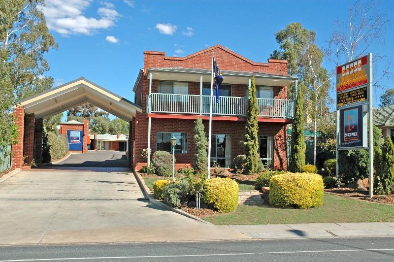 بينديجو Golden Reef Motor Inn المظهر الخارجي الصورة