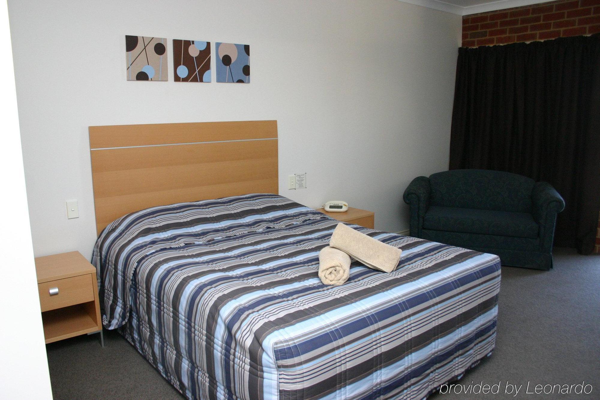 بينديجو Golden Reef Motor Inn الغرفة الصورة