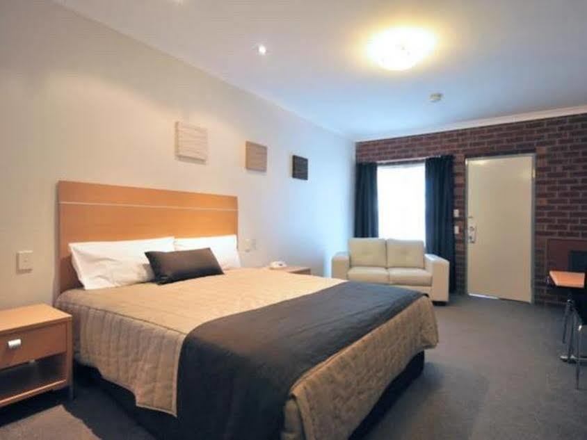 بينديجو Golden Reef Motor Inn المظهر الخارجي الصورة